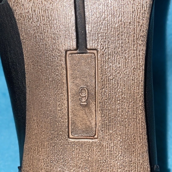 NINE & COMPANY leather wingtip slip on tassel chunky stacked heel black size 9M - Picture 9 of 12